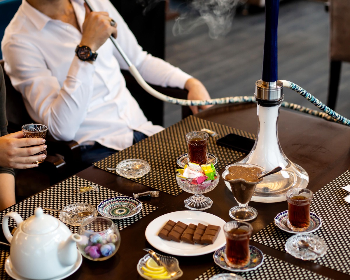 مجوز قلیان در سفره خانه 